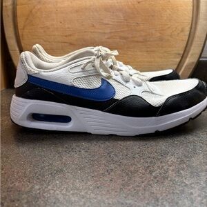 Nike Men's Black, White, and Blue Sneakers